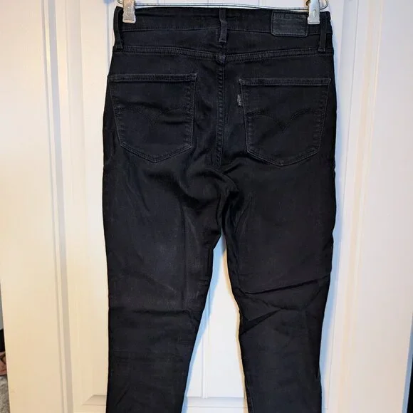 Levi's High Rise Skinny - Picture 2 of 5